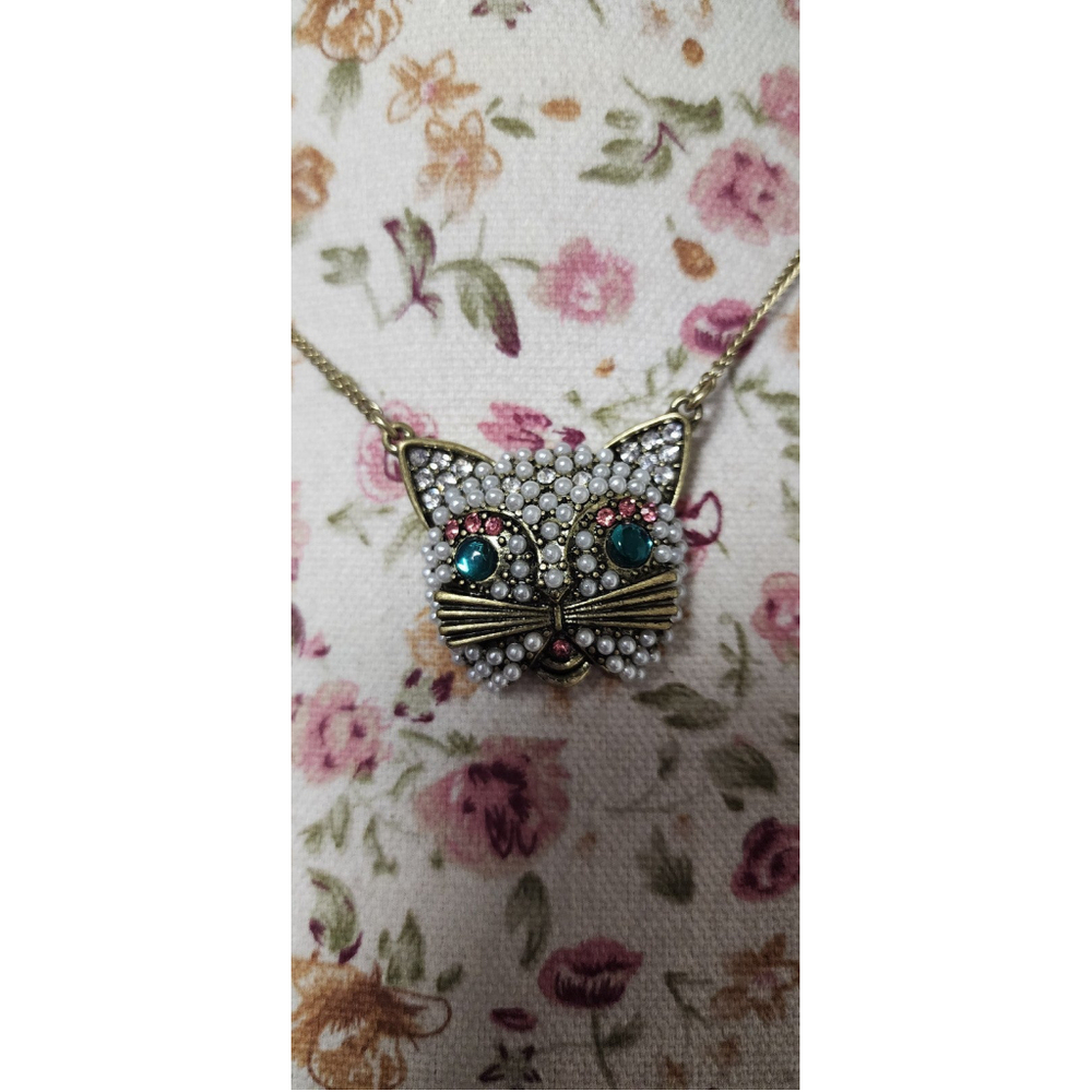 Vintage Betsey Johnson cat pendant necklace
